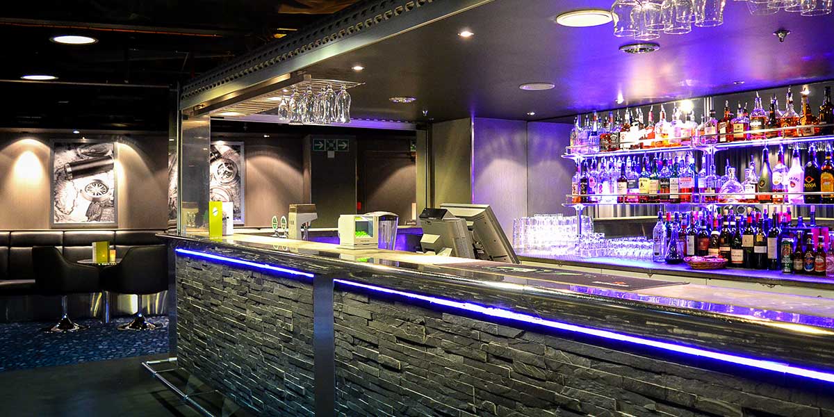 Compass bar