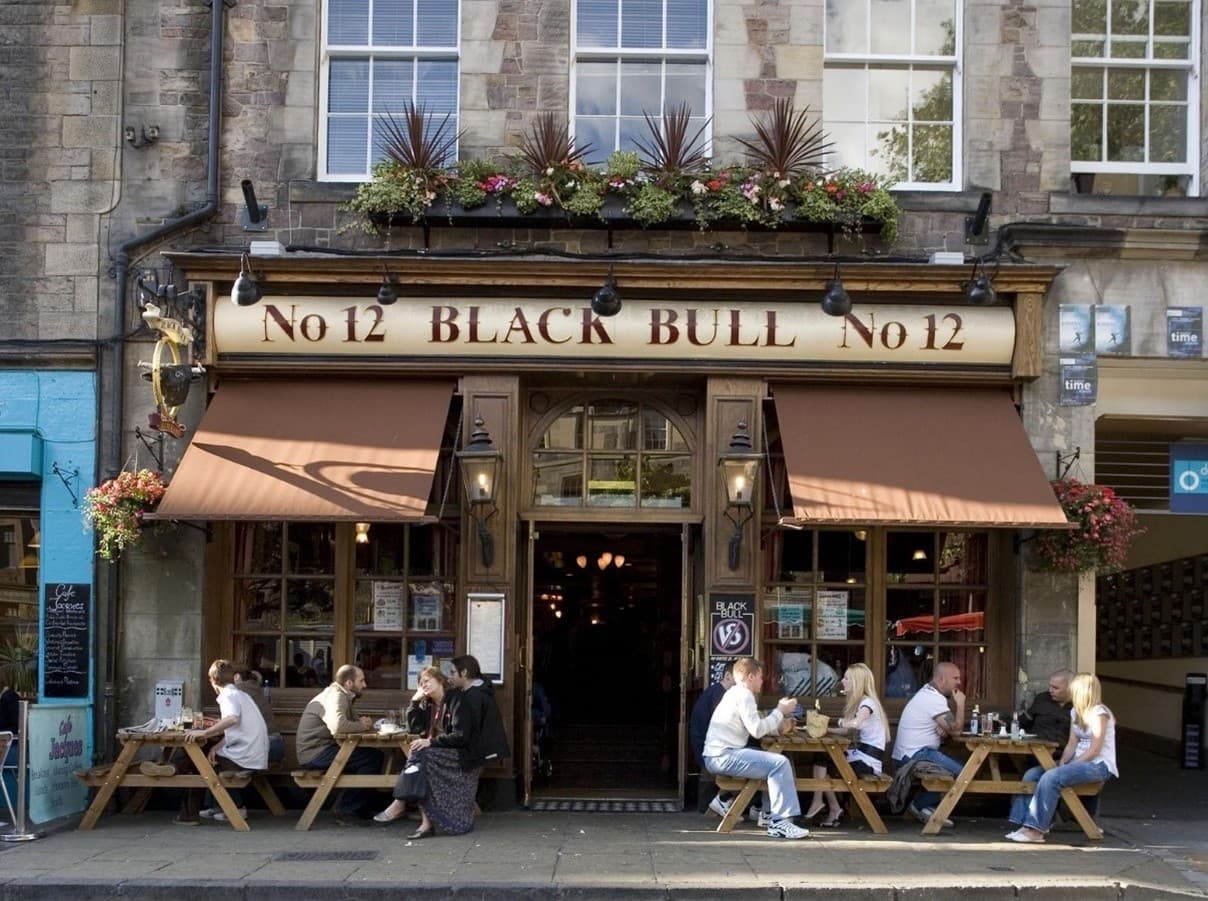 THE-BLACK-BULL-THE-GRASSMARKET-EDINBURGH-MIDLOTHIAN