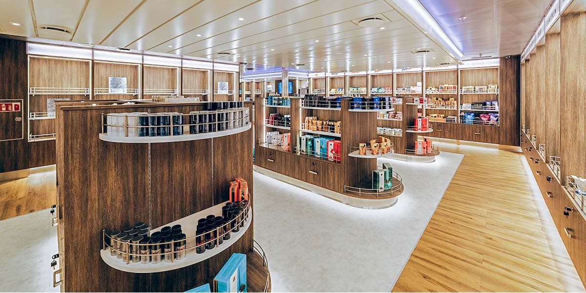 Sea shop uz DFDS prāmja