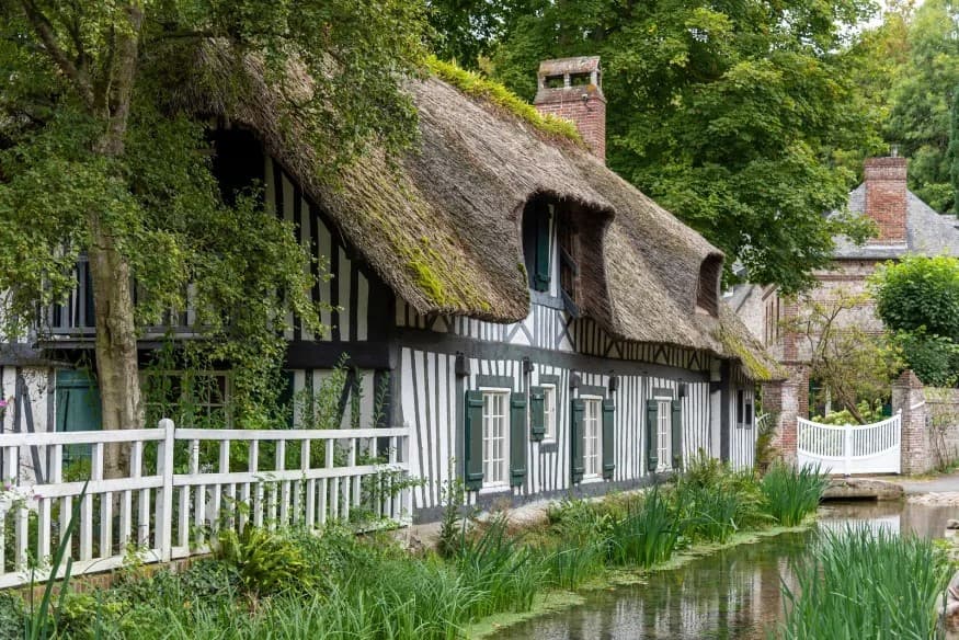 Normandy, Veules les roses