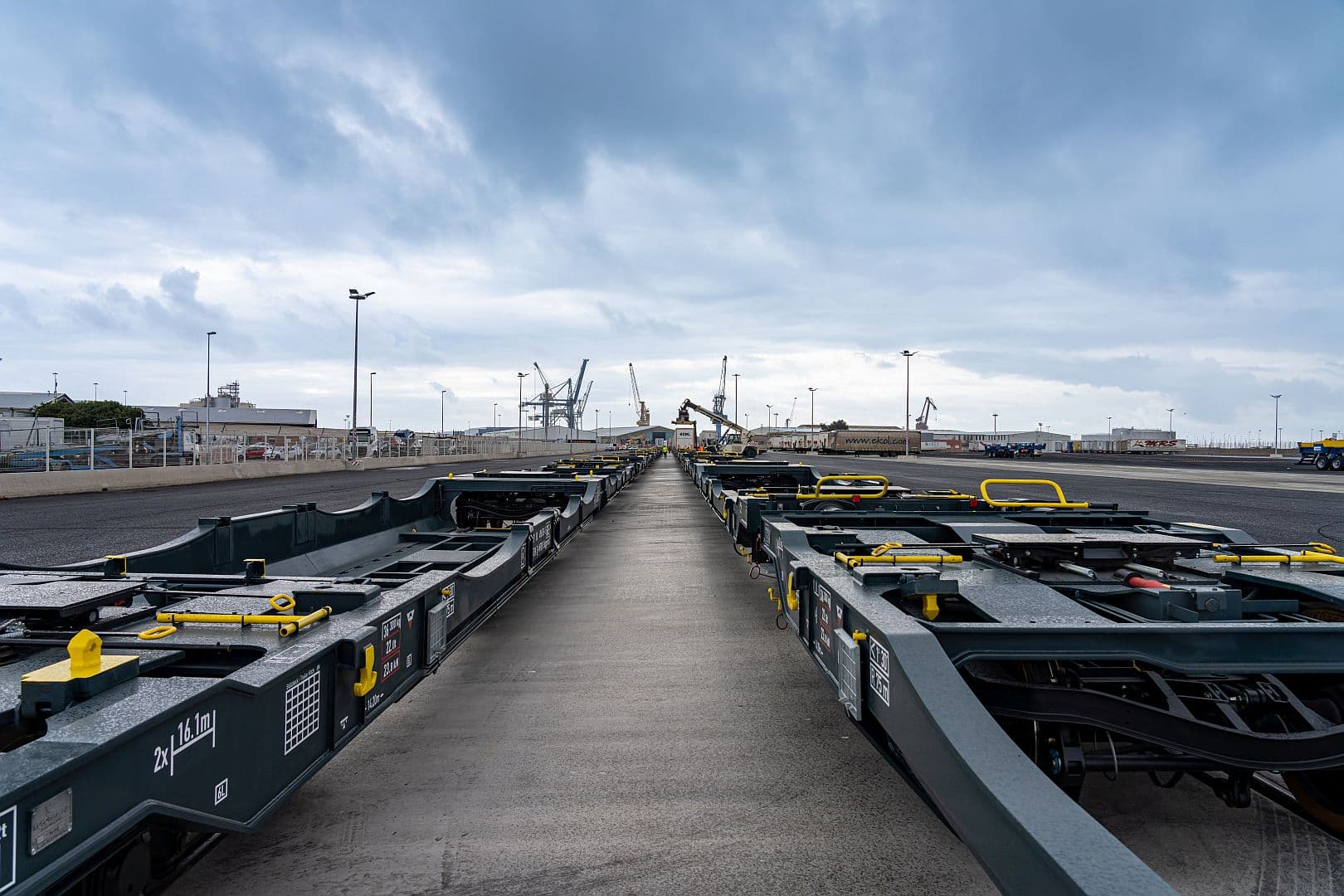 New rail freight service from Séte to Calais, photo because of news article, resolution 1620 x 1080 pixels