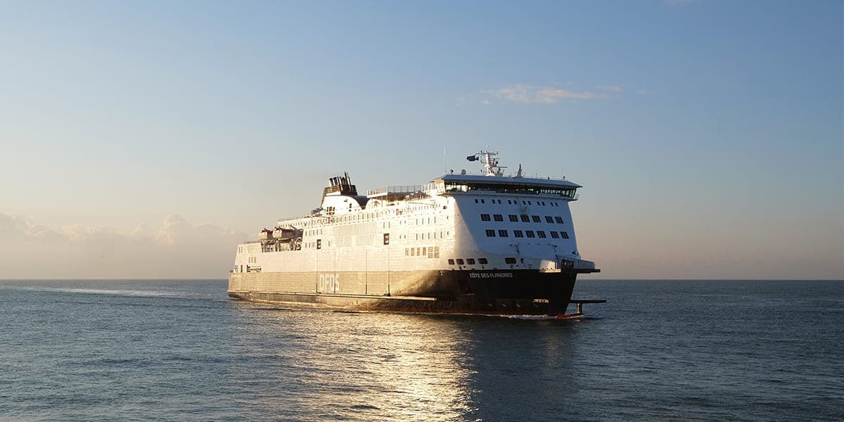 El barco Cote des Flandres al mar
