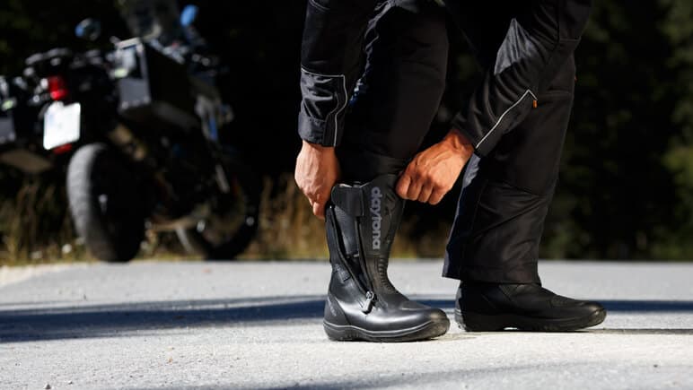 Tips and checklists for motorcycle travel